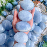 Celestine palmstone