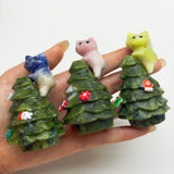 Green jade Christmas tree with kitty