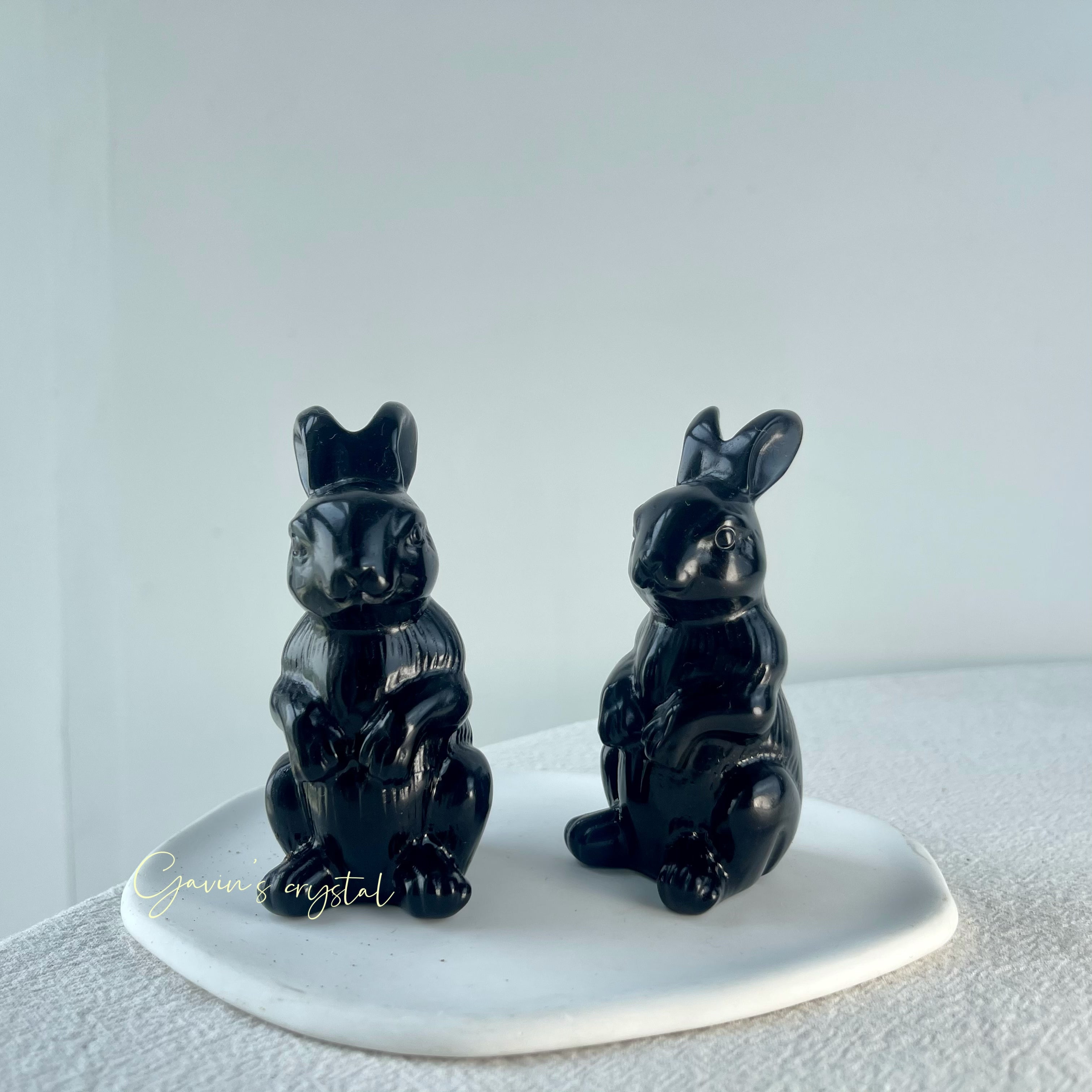 Rabbit Obsidian Carving – Caroline jewelry&designs