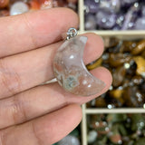 Mini moon pendant